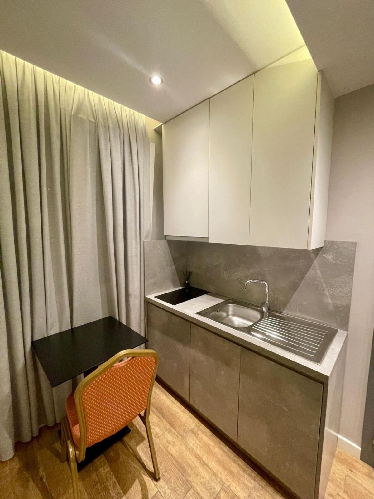 Premium City Studio & Suite Тирана Экстерьер фото