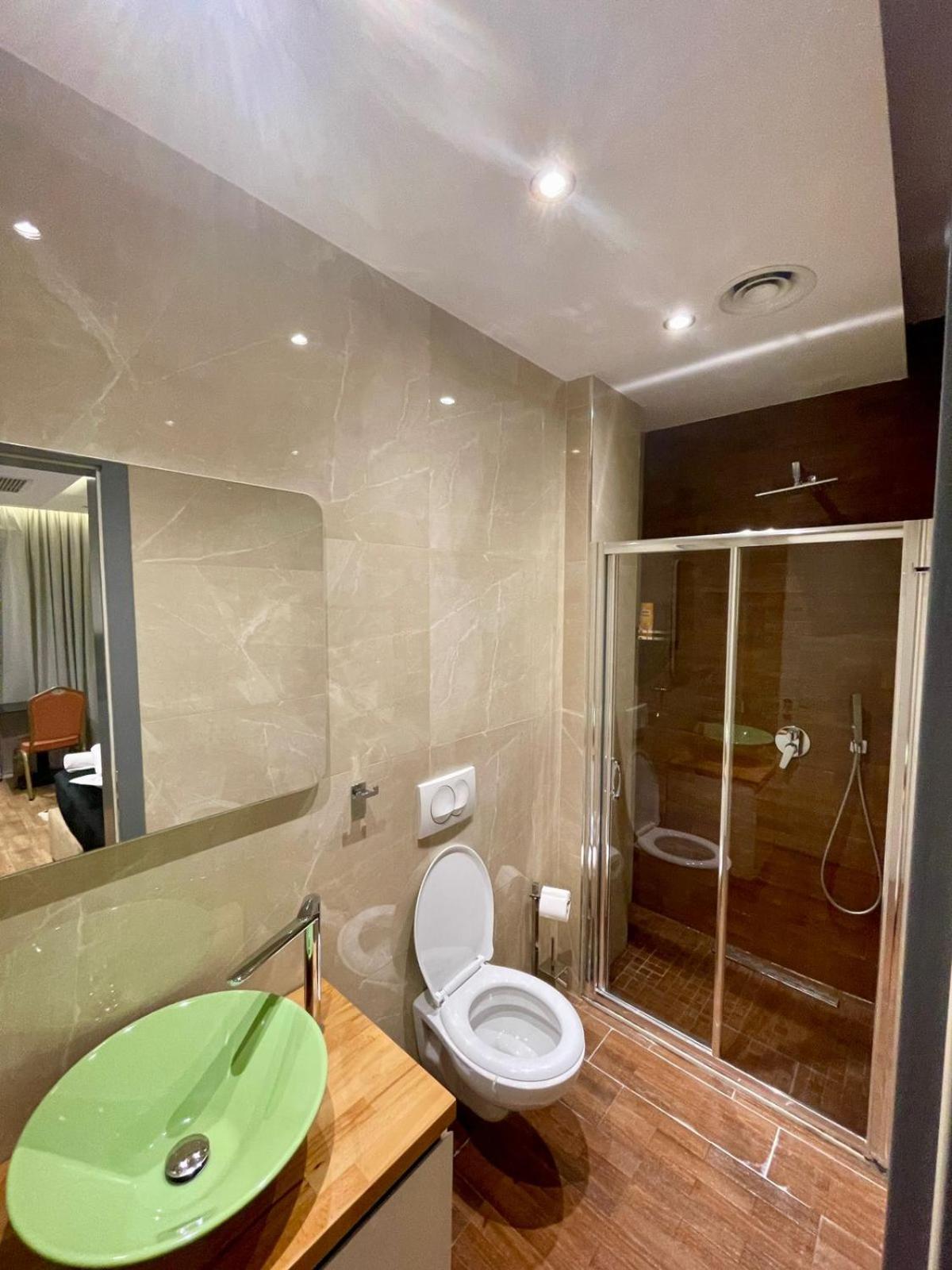 Premium City Studio & Suite Тирана Экстерьер фото