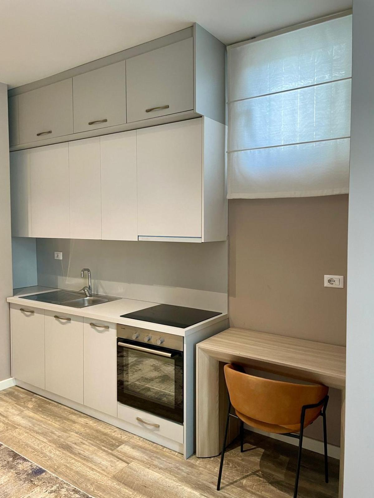 Premium City Studio & Suite Тирана Экстерьер фото